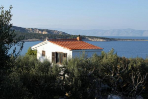  Apartments by the sea Cove Pokrivenik, Hvar - 5224  Гдинь 